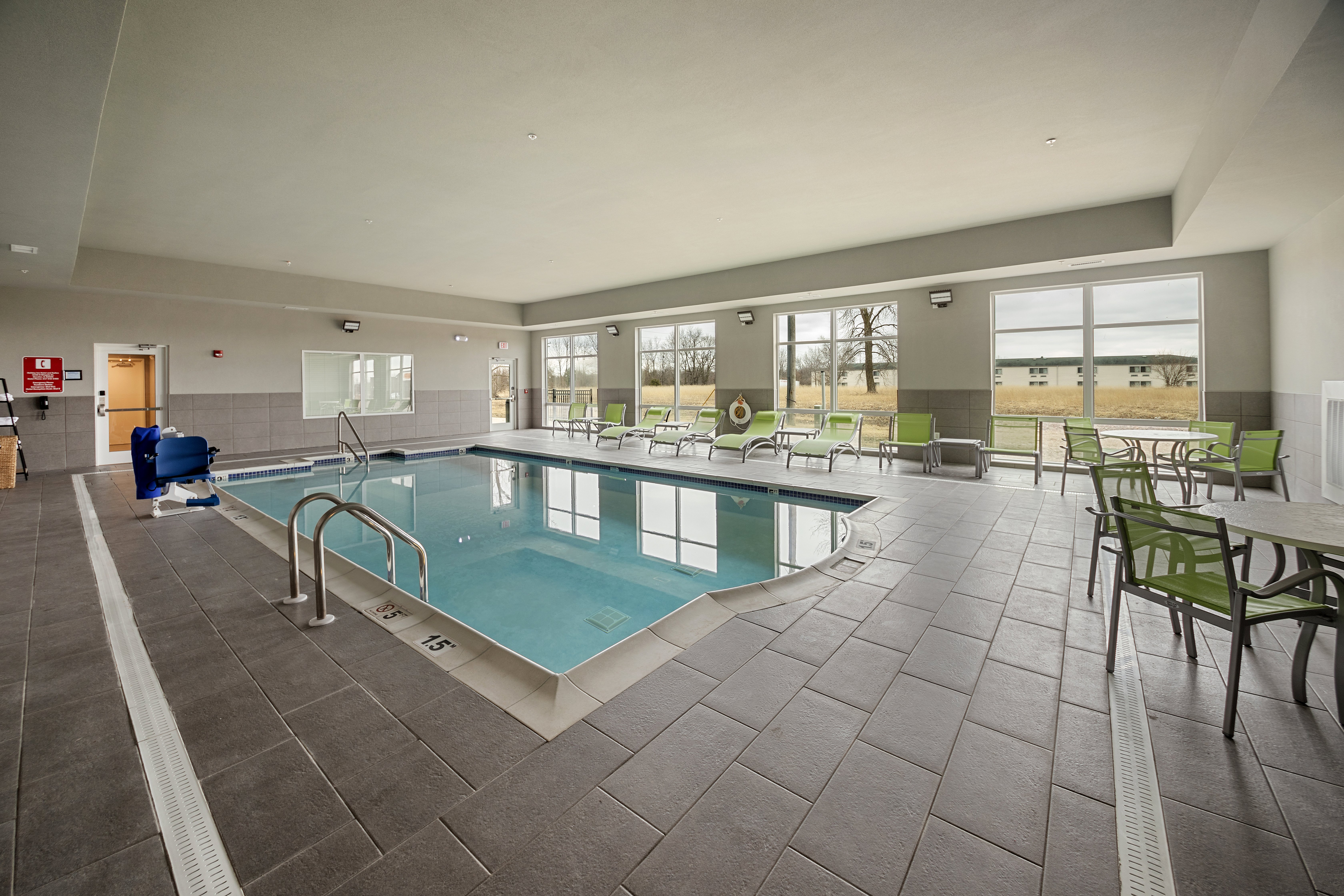 Holiday Inn Hotel Suites Decatur 27/69