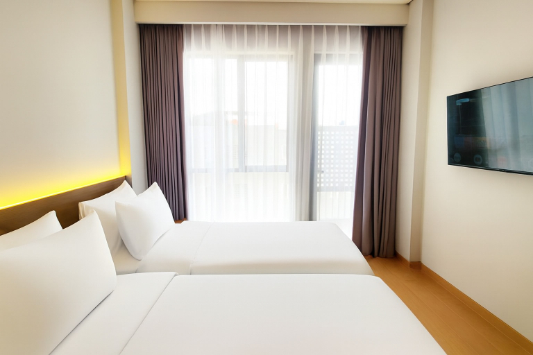 Deluxe, Twin Beds, Balcony