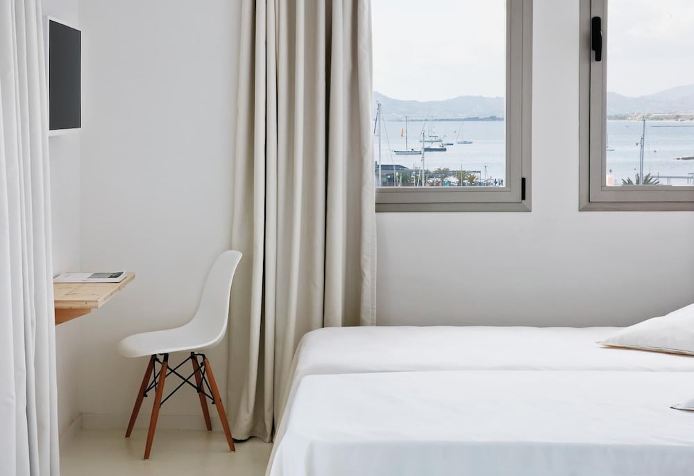 Eolo Hotel 19/72