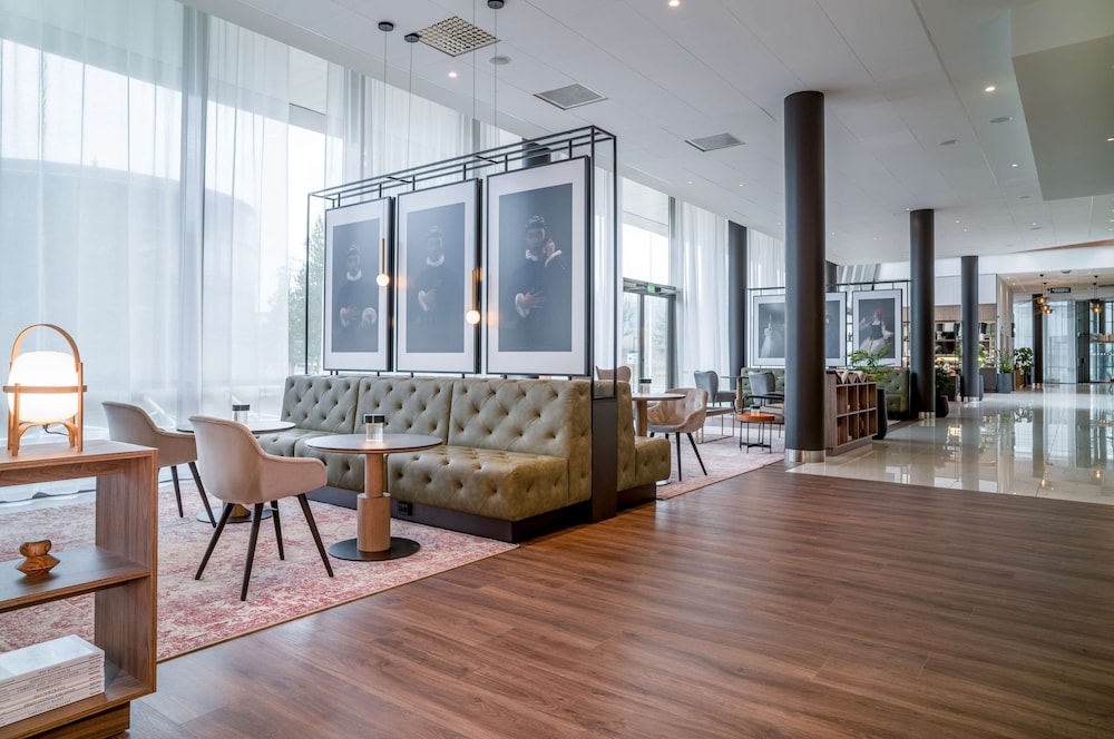 Radisson RED Oslo Airport 28/60