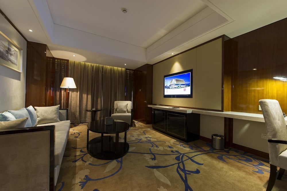 YANG PENG JINJIANG HOTEL 11/17