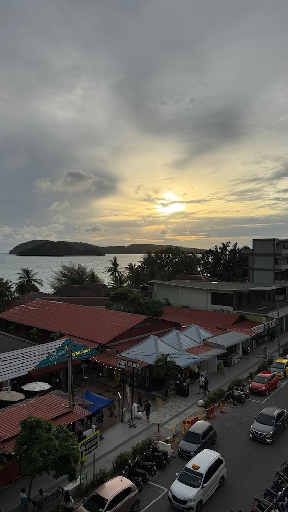 Royal Agate Beach Resort 58/64
