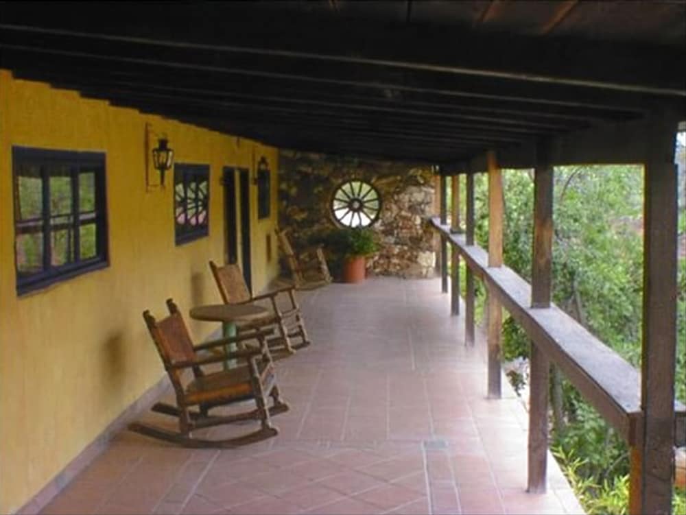 Hotel Barrancas Del Cobre 40/43