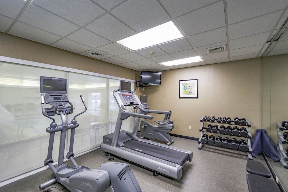 Fairfield Inn Suites Cleveland Streetsboro 26/36