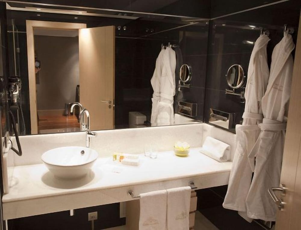 Nexus Valladolid Suites Hotel 42/44