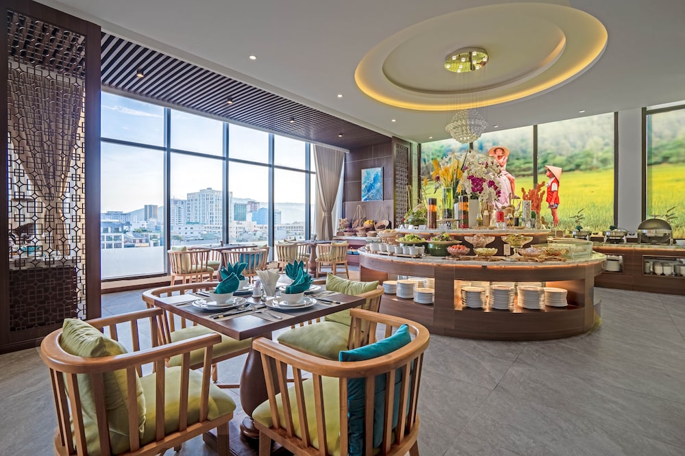 G8 Luxury Hotel and Spa Da Nang 60/66