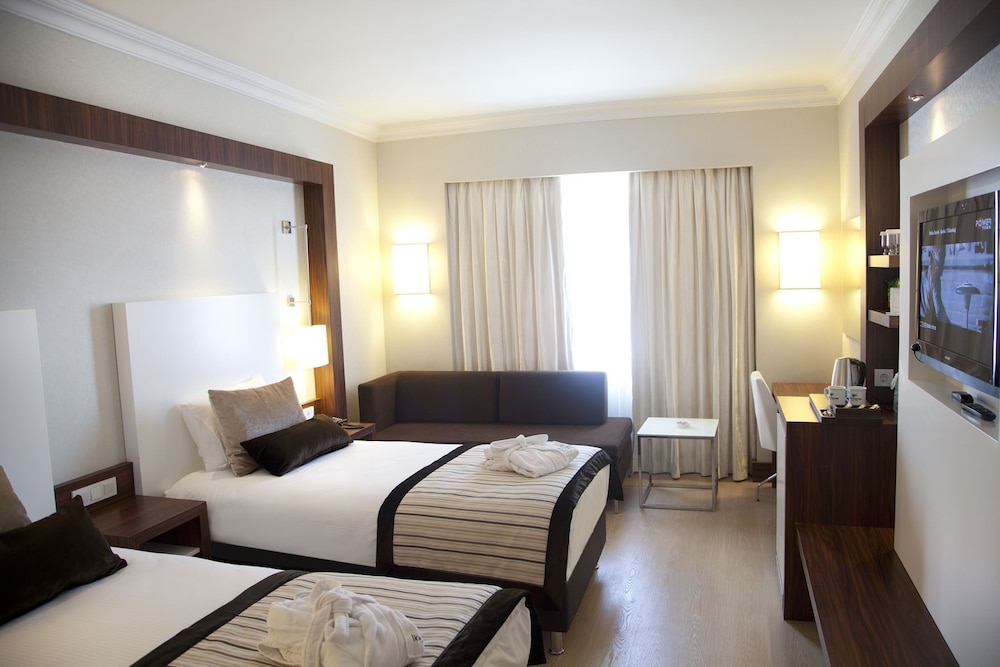 Ikbal Thermal Hotel And Spa 24/74