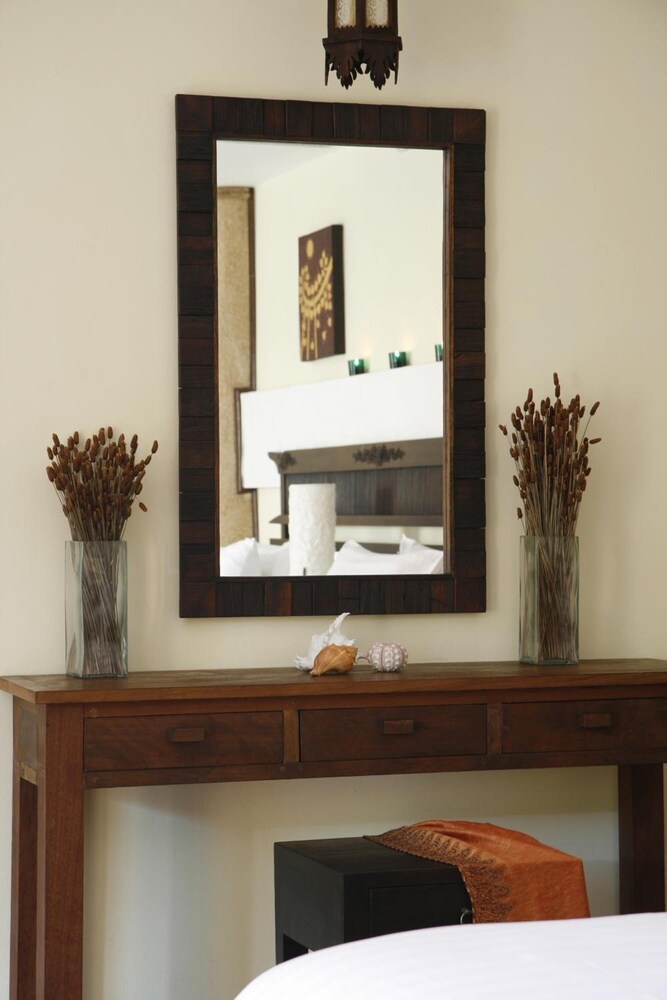 RedDoorz Plus Evergreen Boutique Hotel 12/53