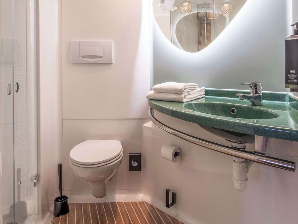 Ibis Pontivy 62/62