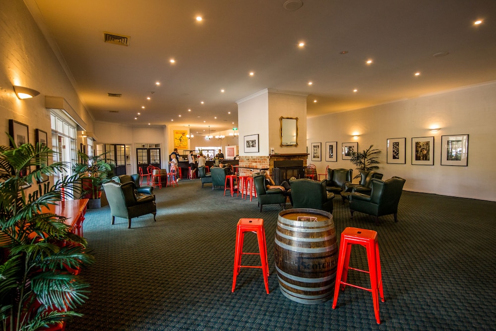 Mercure Ballarat Hotel and Convention Centre 63/70