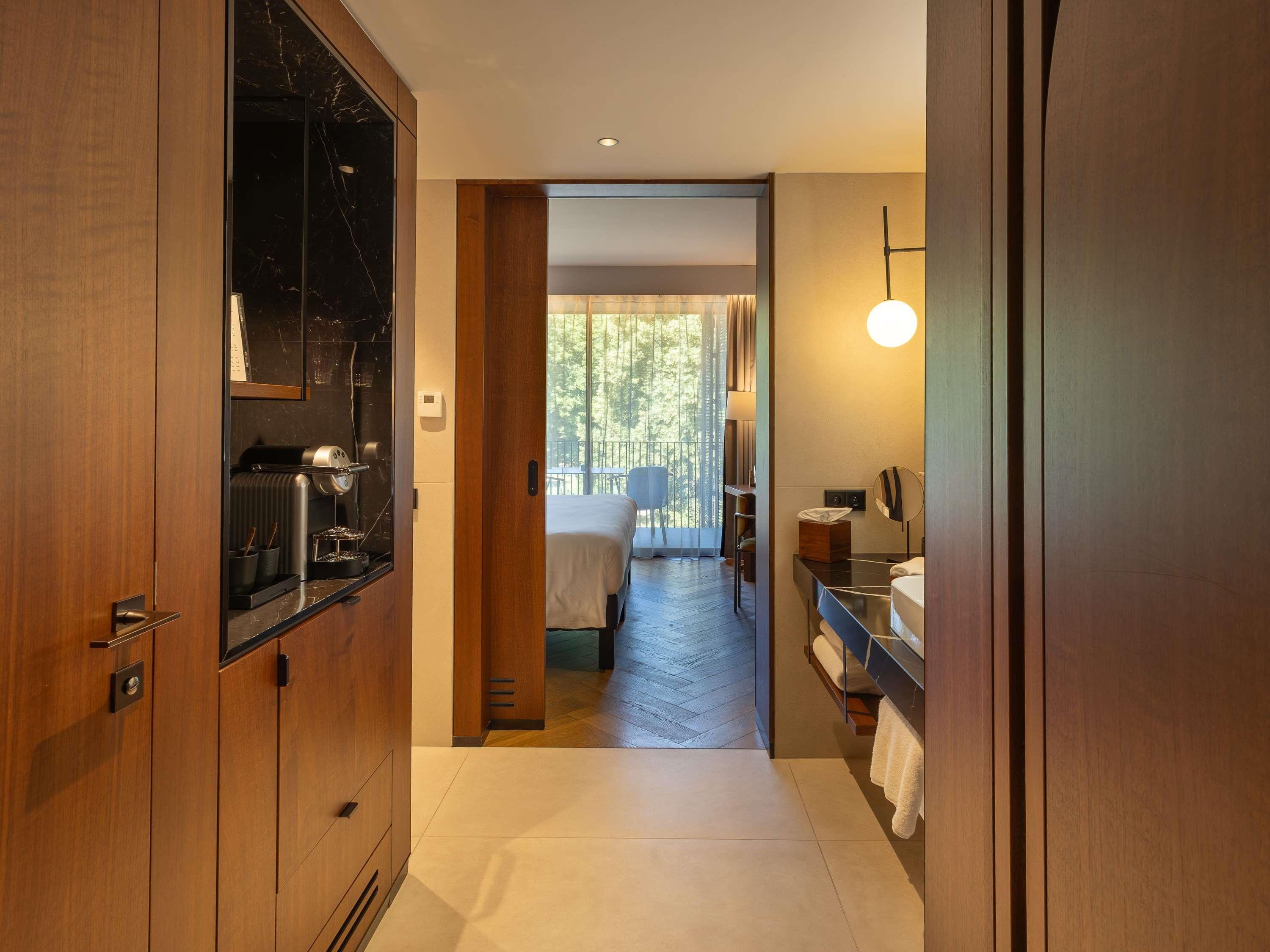 Signature, Superior, King Bed, Balcony, L Esquisse Hotel & Spa Colmar - MGallery Collection 7/7