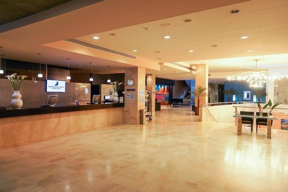 Senator Aguilas Hotel 8/49