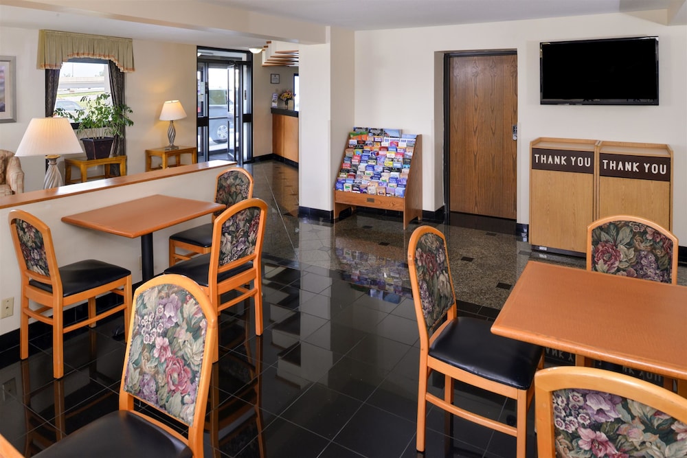 Americas Best Value Inn Collinsville St. Louis 24/29
