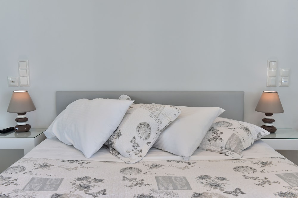 Alexandros Studios And Apartments 35/76