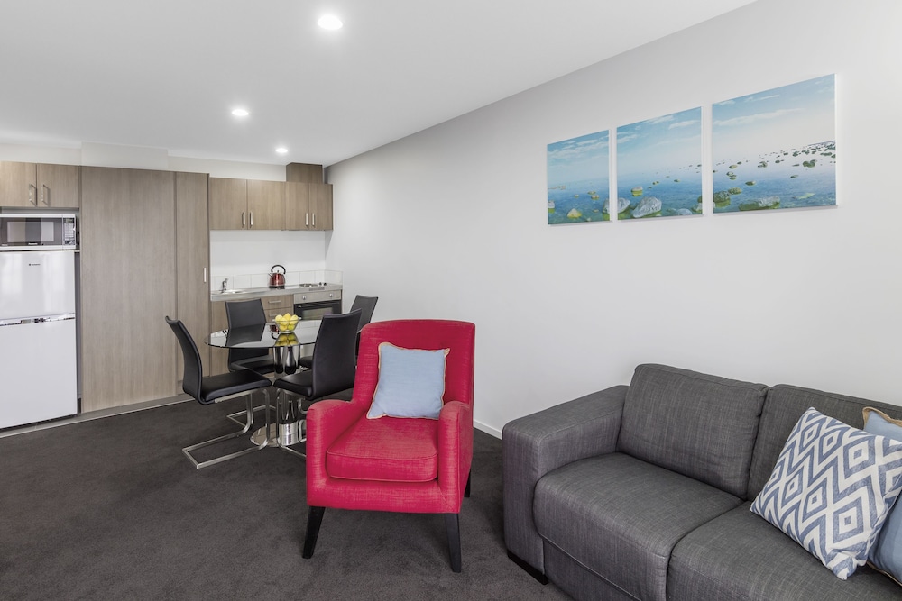 Nesuto St Martins Apartment Hotel 29/41