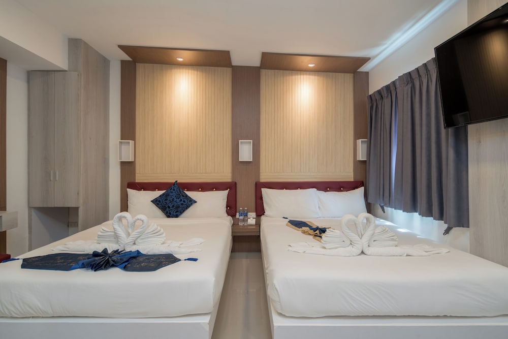 Baan Thai Beach Side Residence 11/50
