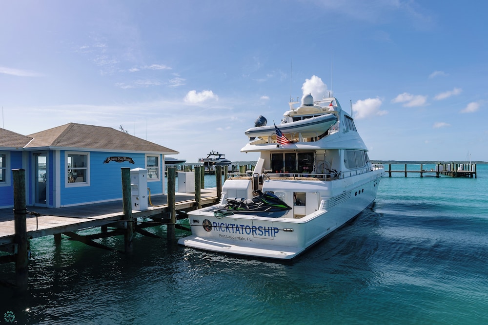 Romora Bay Resort Marina 44/50