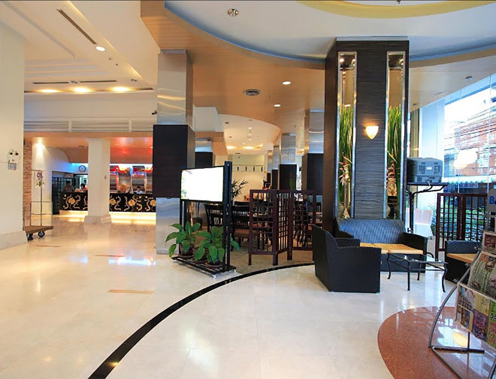 Golden Crown Grand Hotel 39/50
