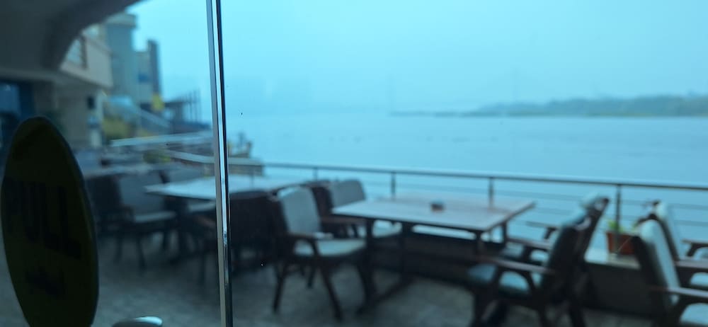 Trans Nile Hotel 35/42