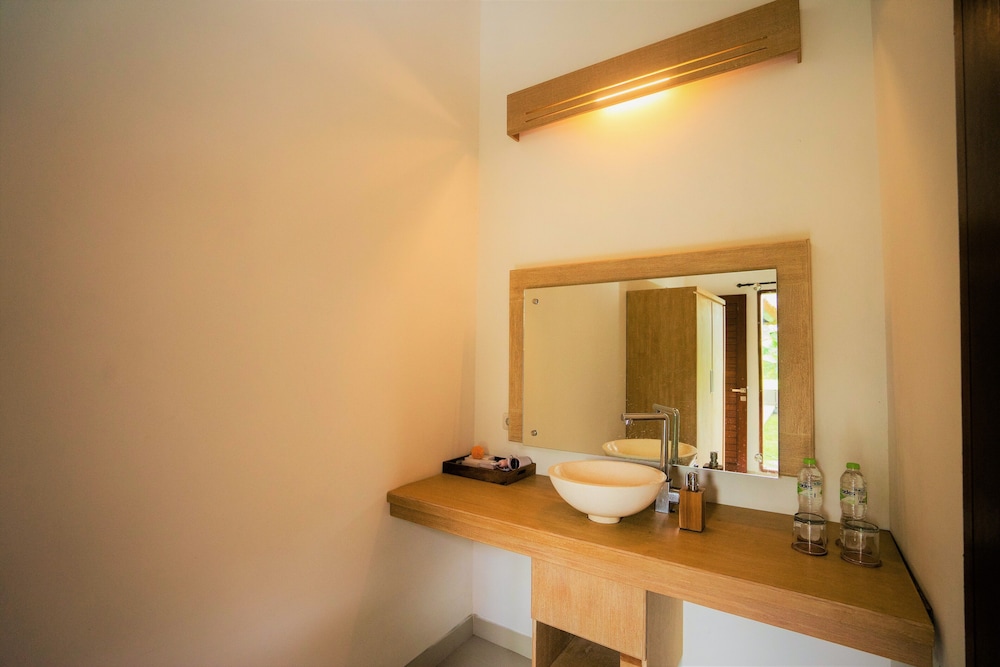 Three Gold Luxury Private Villas 45/50