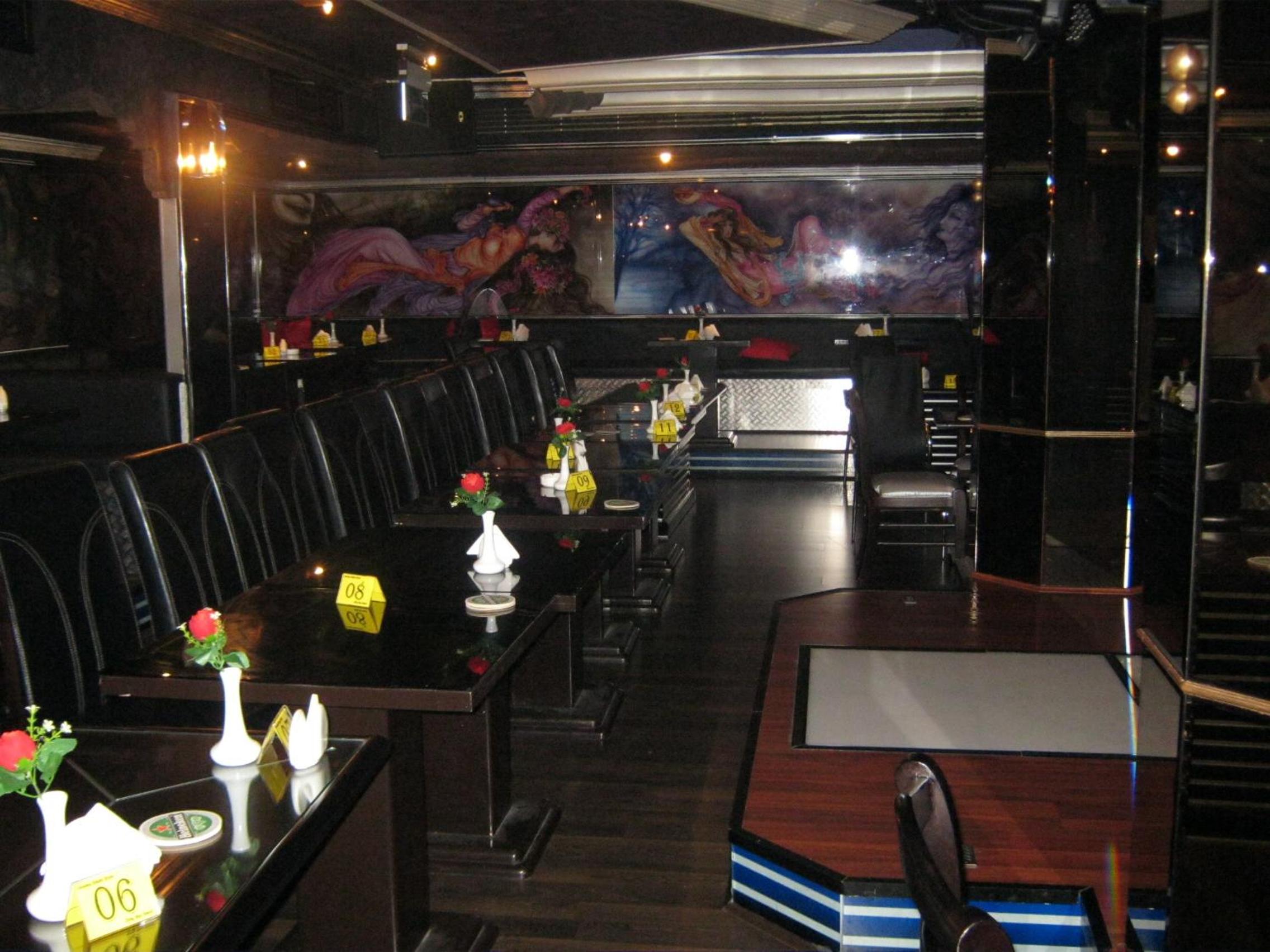 restaurant cafeteria