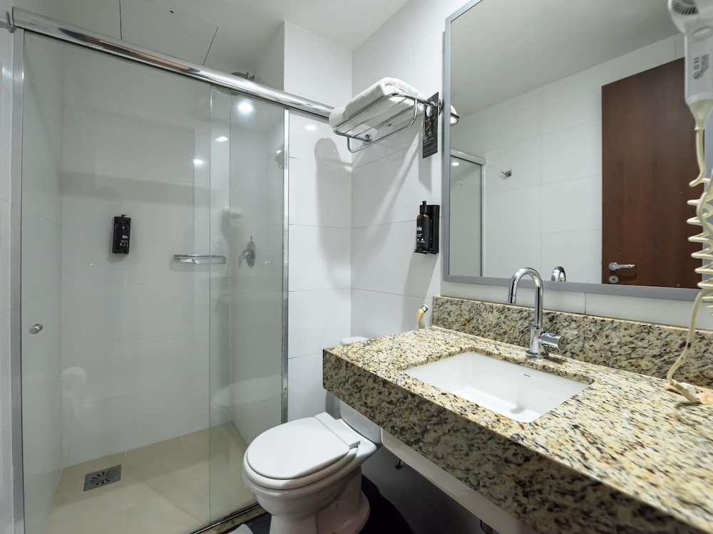 Ibis Styles Belem Nazare 63/63