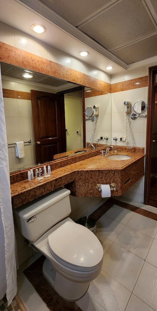 Santafe Boutique Hotel 54/58