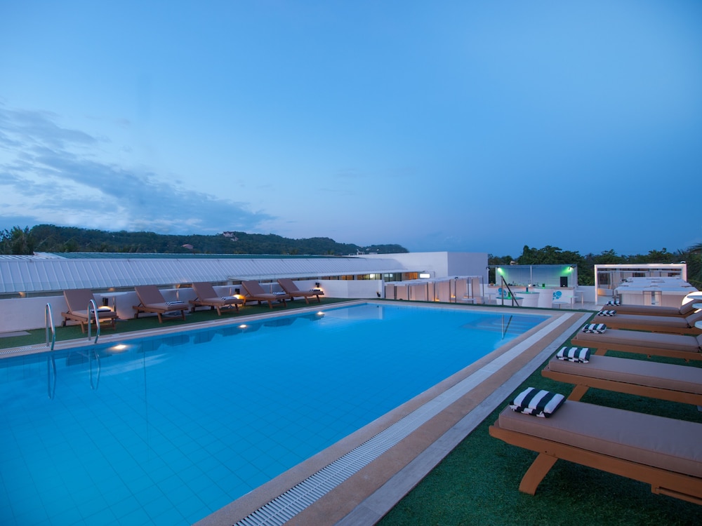 The Tides Hotel Boracay 38/50