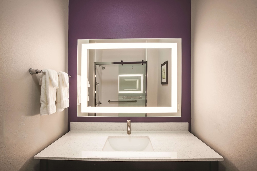 La Quinta Inn & Suites by Wyndham Lubbock South 47/48