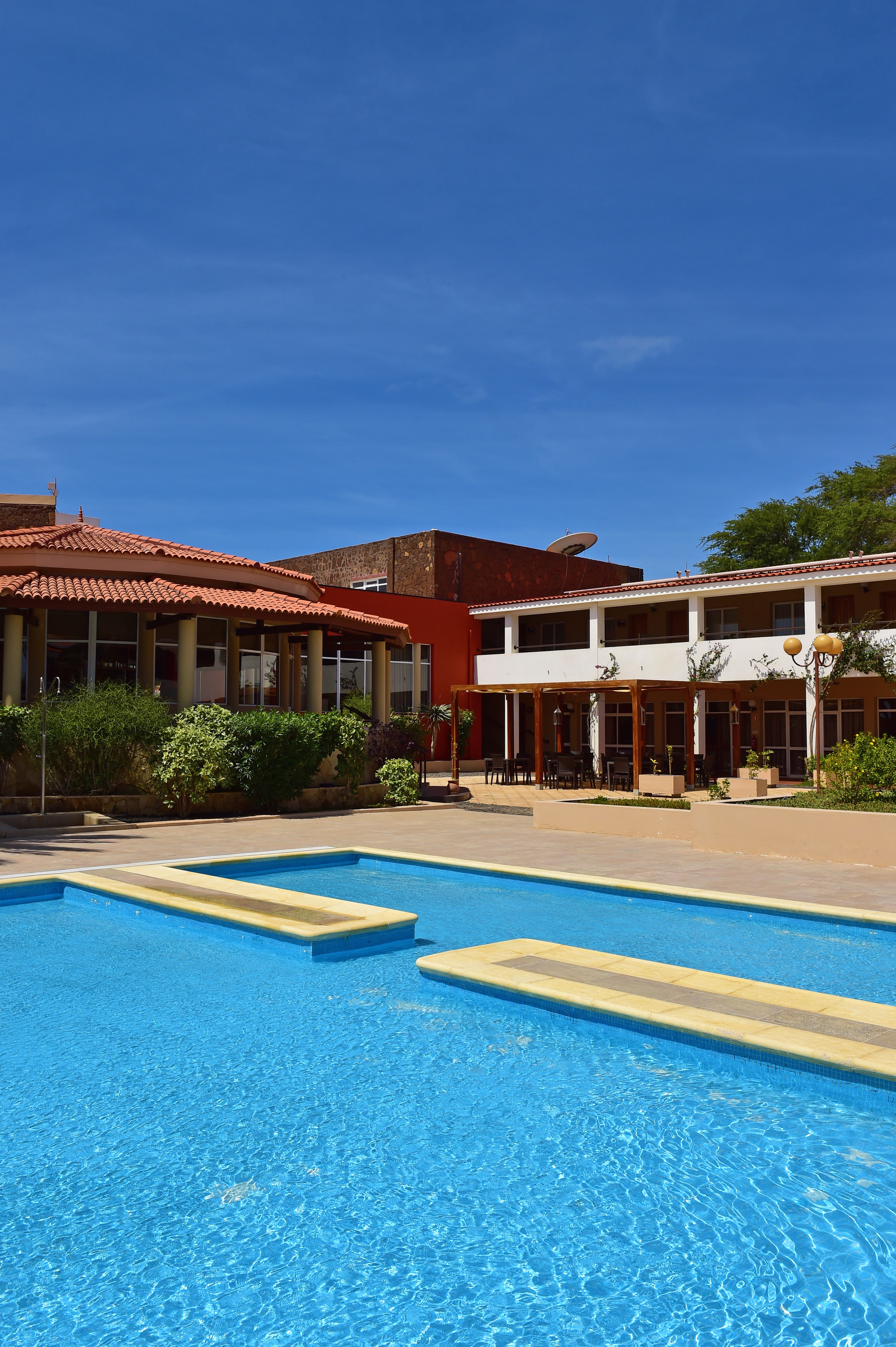 Pestana Tropico 7/43