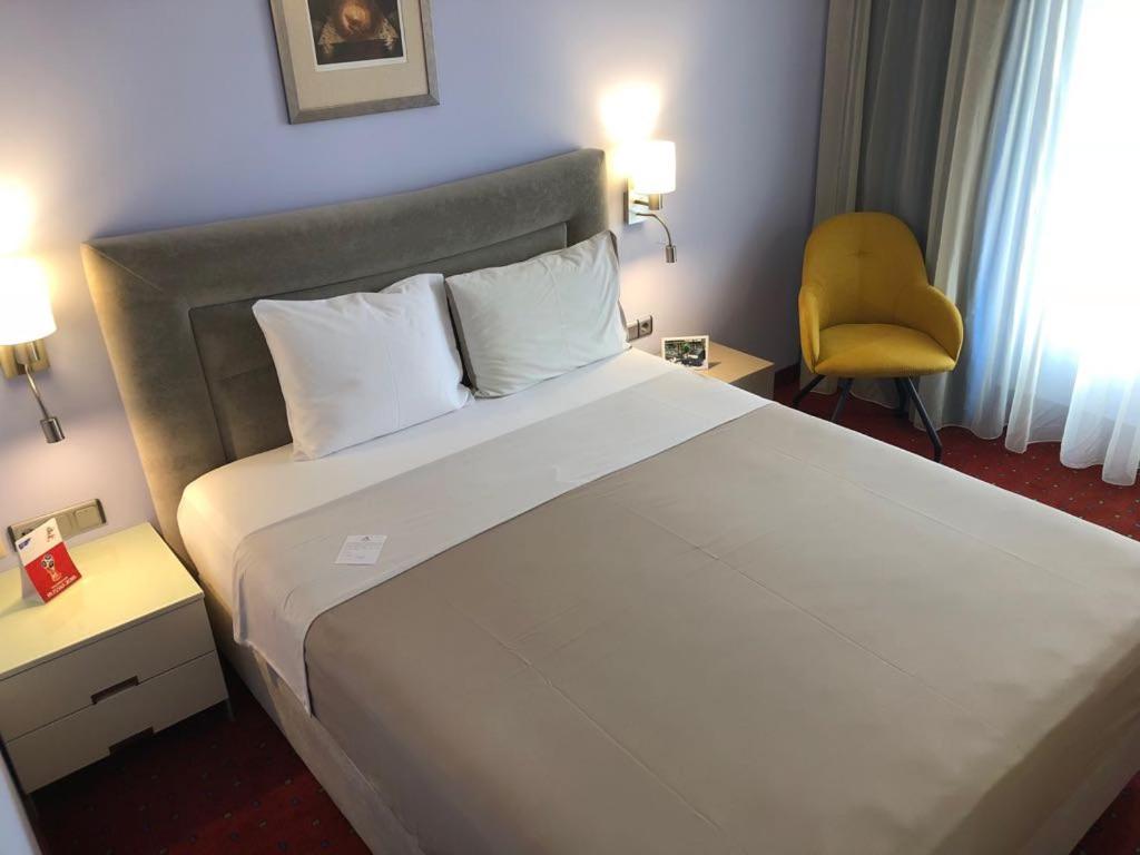 Smart, Double Bed, Mountain View