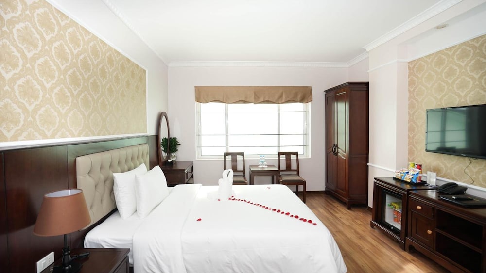 Seastar Hotel Ha Long 24/53