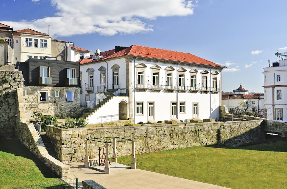Condes de Azevedo Palace 43/50