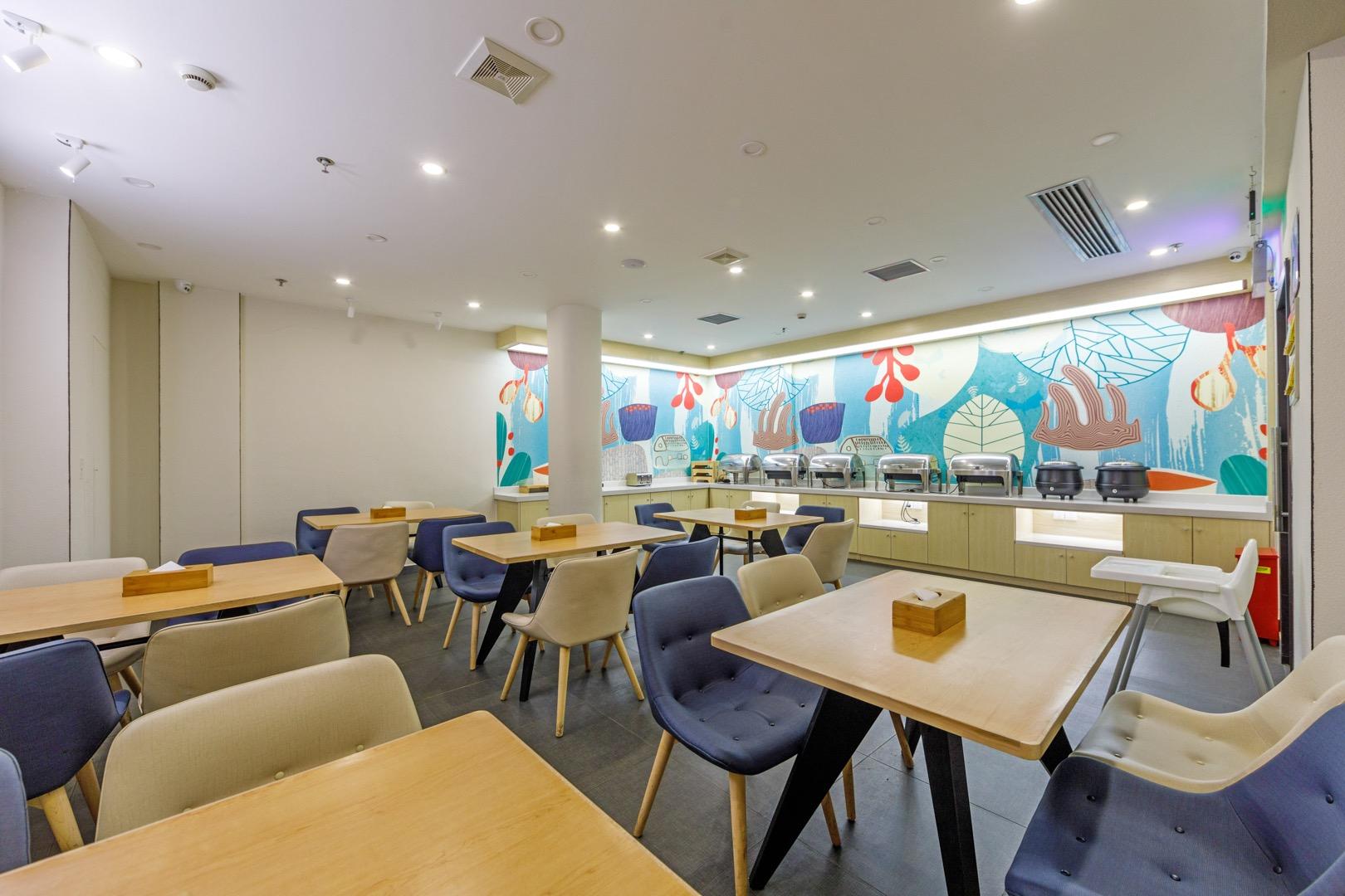 Hanting Hotel Shanghai Railway Station 14/16
