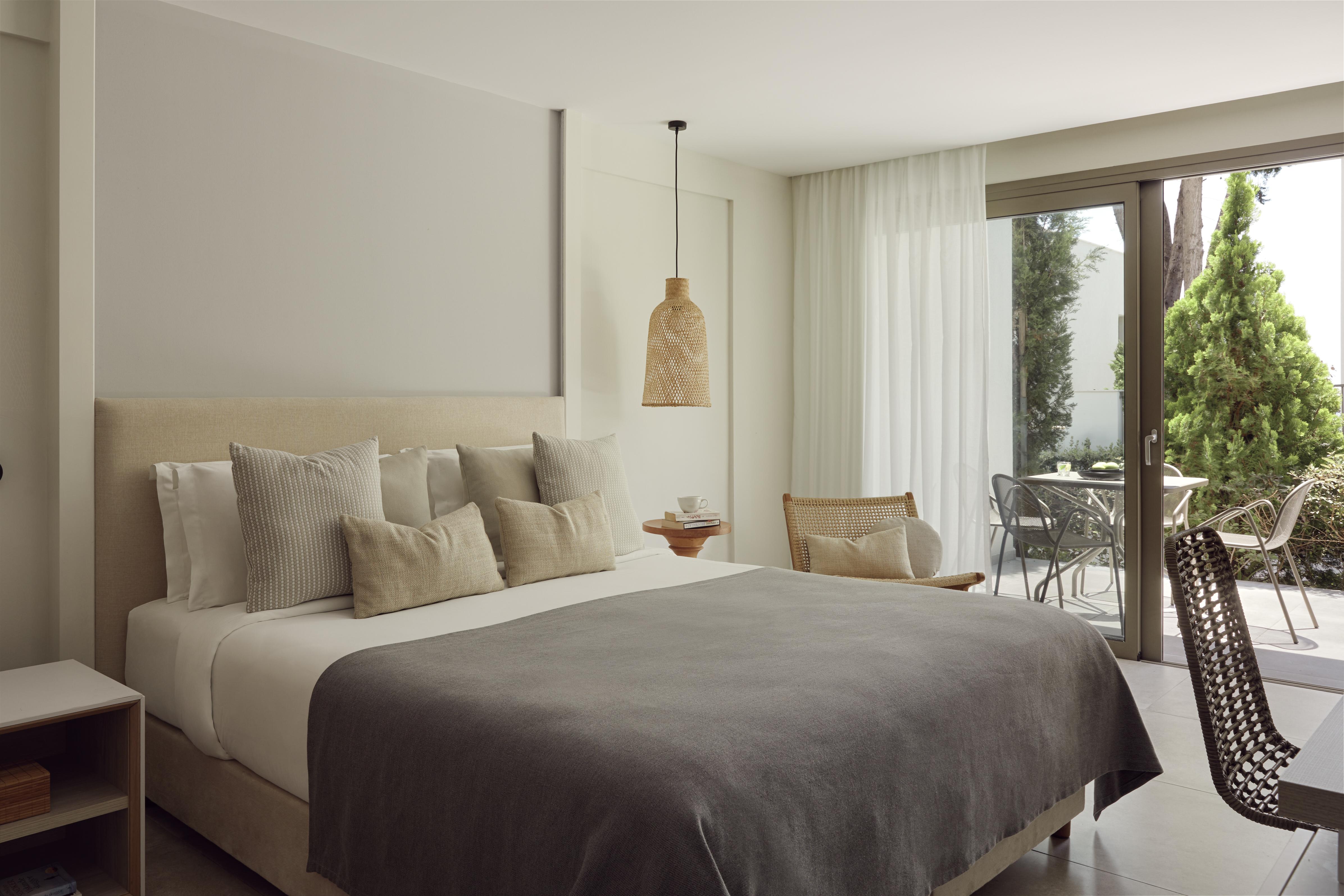 1 Bedroom, Suite, Balcony or Terrace