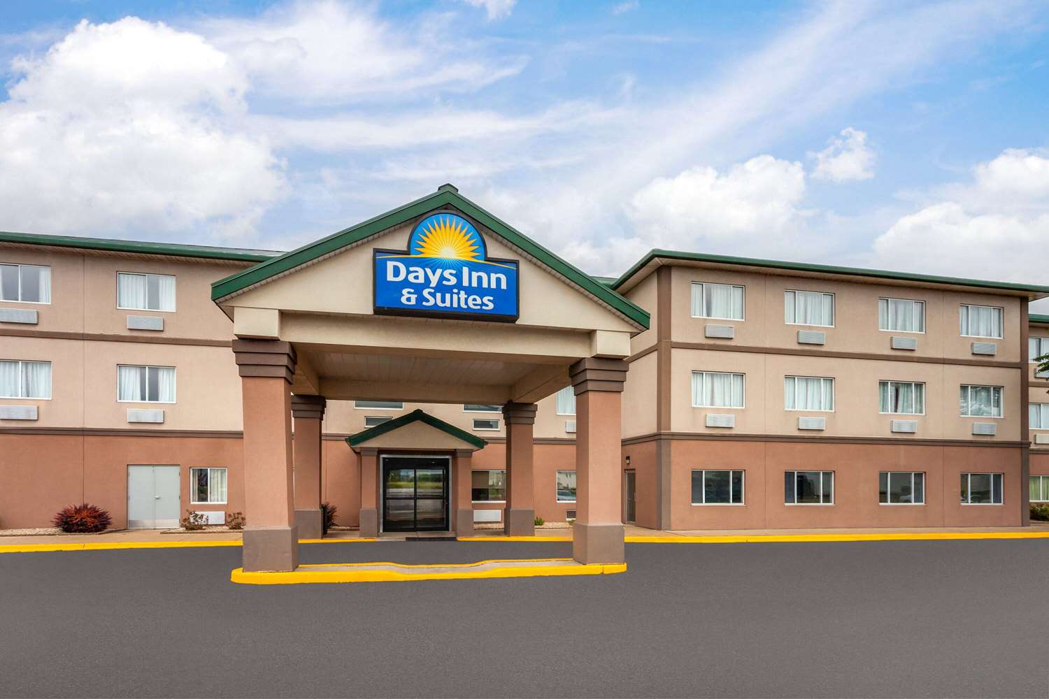 Days Inn & Suites by Wyndham Morris/I-80 2/18