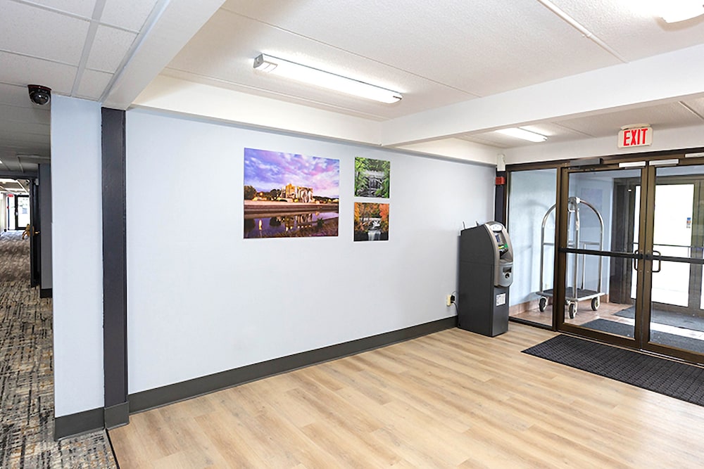 Budget Host Inn 38/60