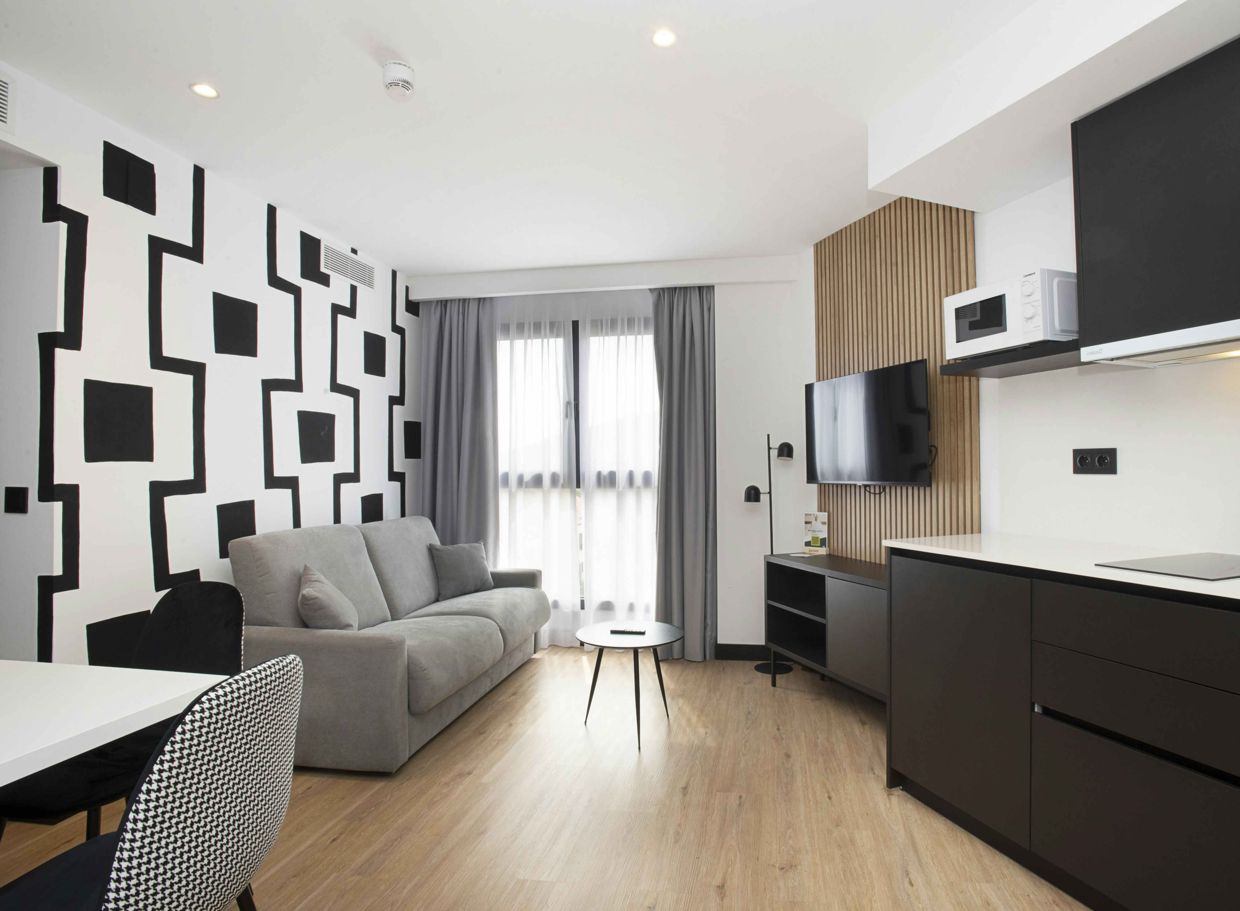 Hotel Sercotel Plana Suites 32/53
