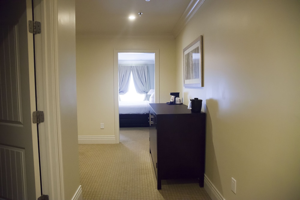 Niagara Crossing Hotel and Spa 9/39