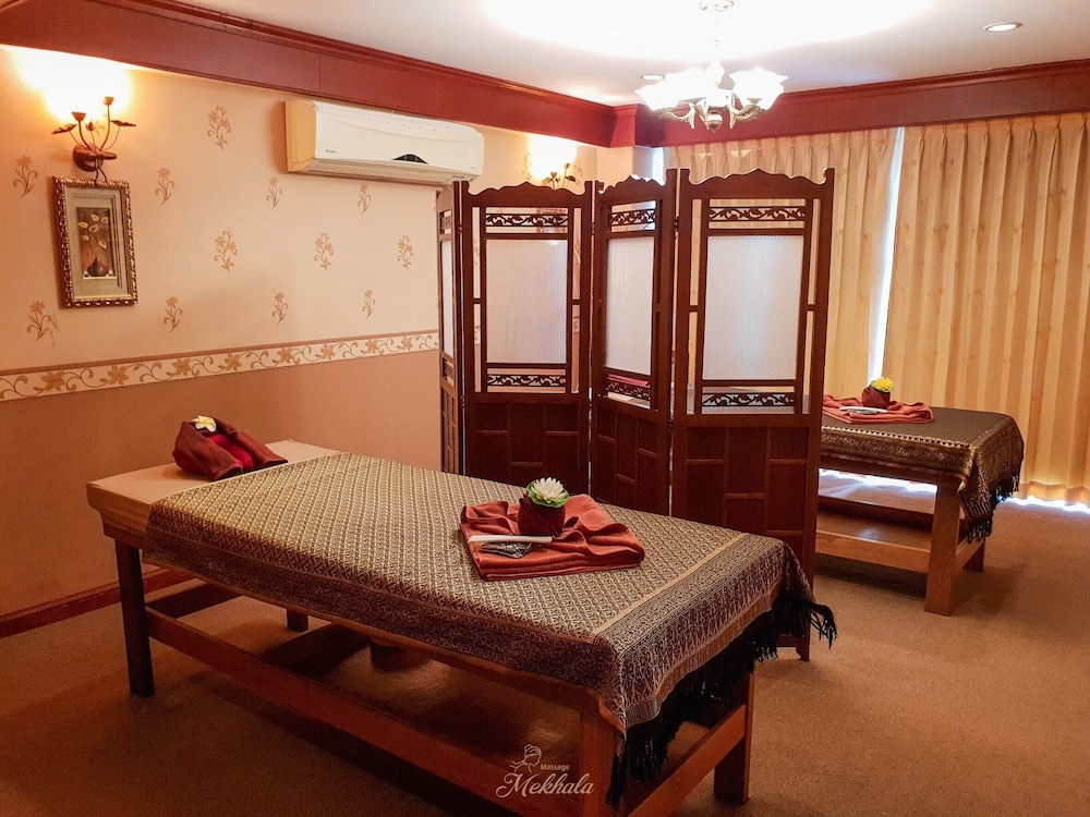 Tara Lake Hotel 40/50