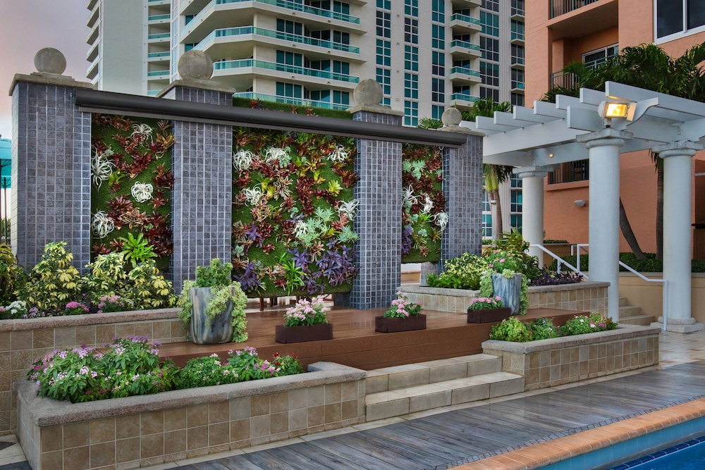 Marriott S Beachplace Towers 6/27