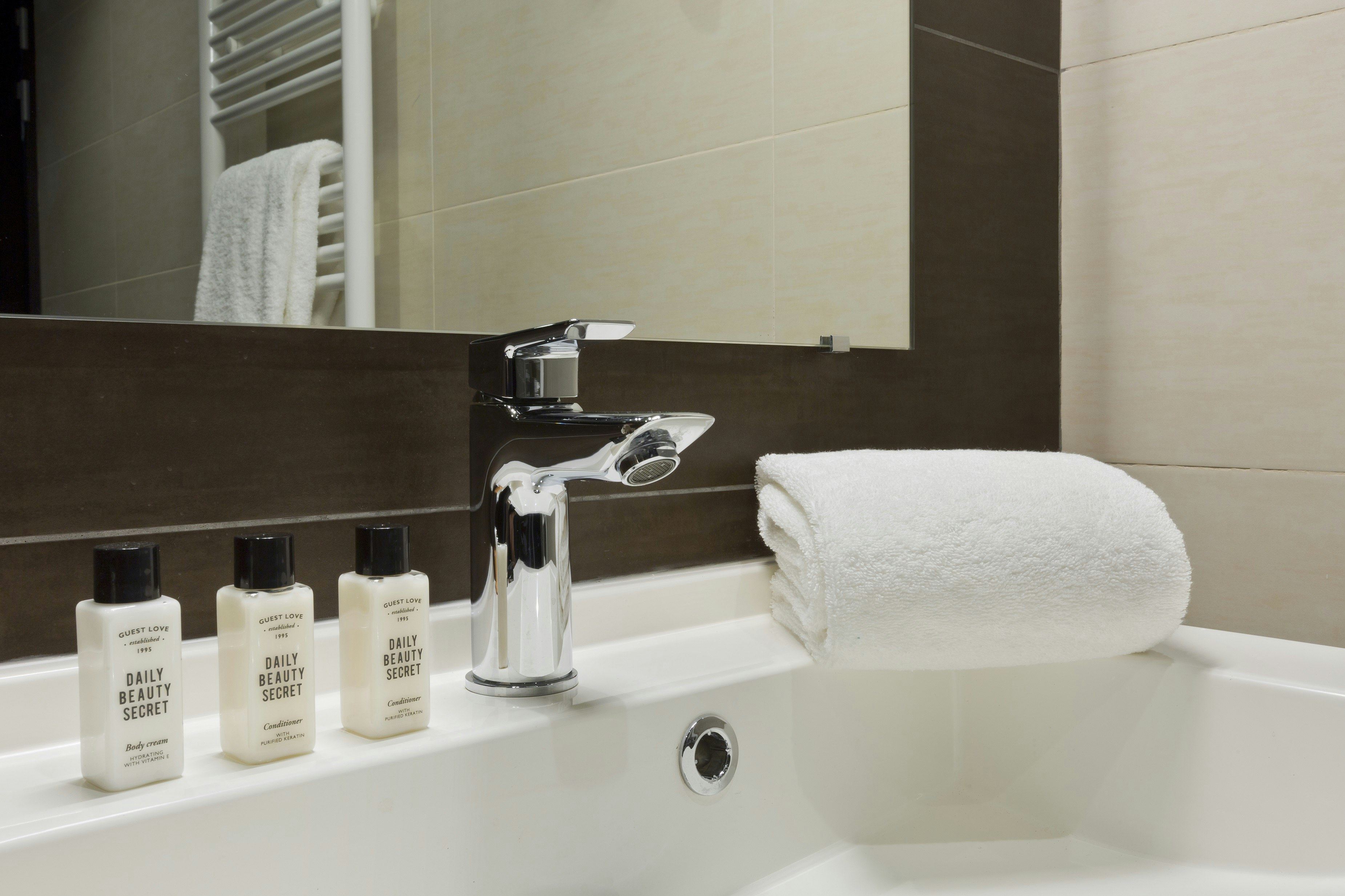 Simons Boutique Hotel 54/54