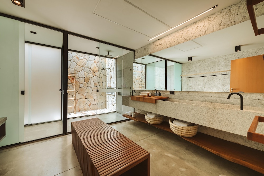 Tuju boutique hotel by SHE 49/50