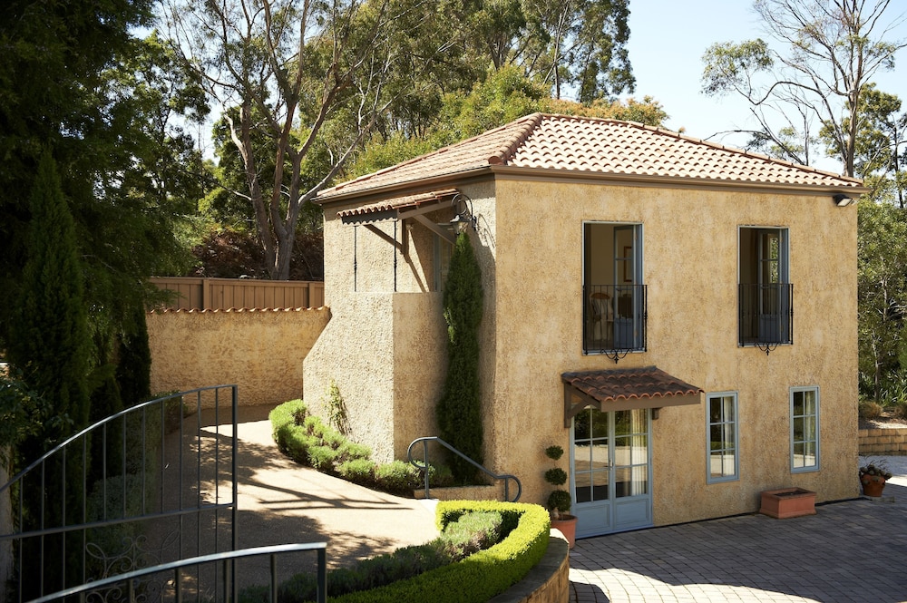 VILLA HOWDEN 4/69