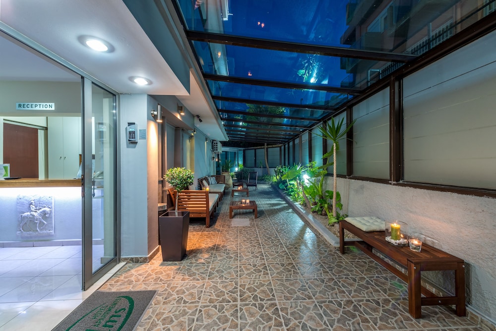7 Palms Hotel Apartments 6/49