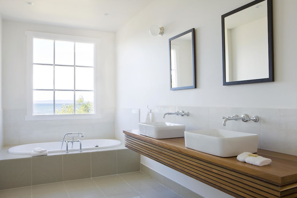 Piermont Retreat Swansea 53/55
