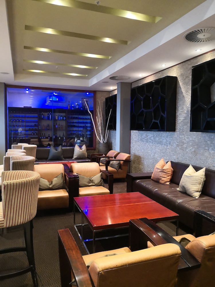 Premier Hotel East London ICC 57/75