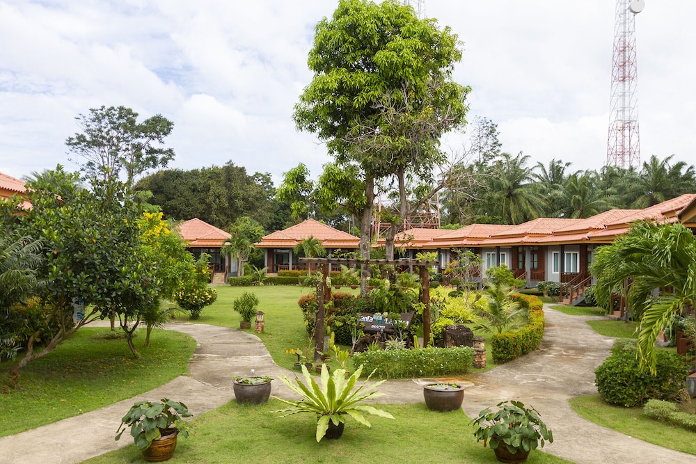 Lanta Lapaya Resort 53/59