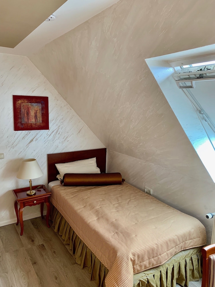 Boutique Hotel Goldene Henne 28/58