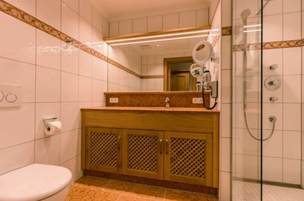 غرفة قياسية بسرير كينج بغرفة نوم واحدة، Hotel & Gaststätte Zum Erdinger Weissbräu 5/5
